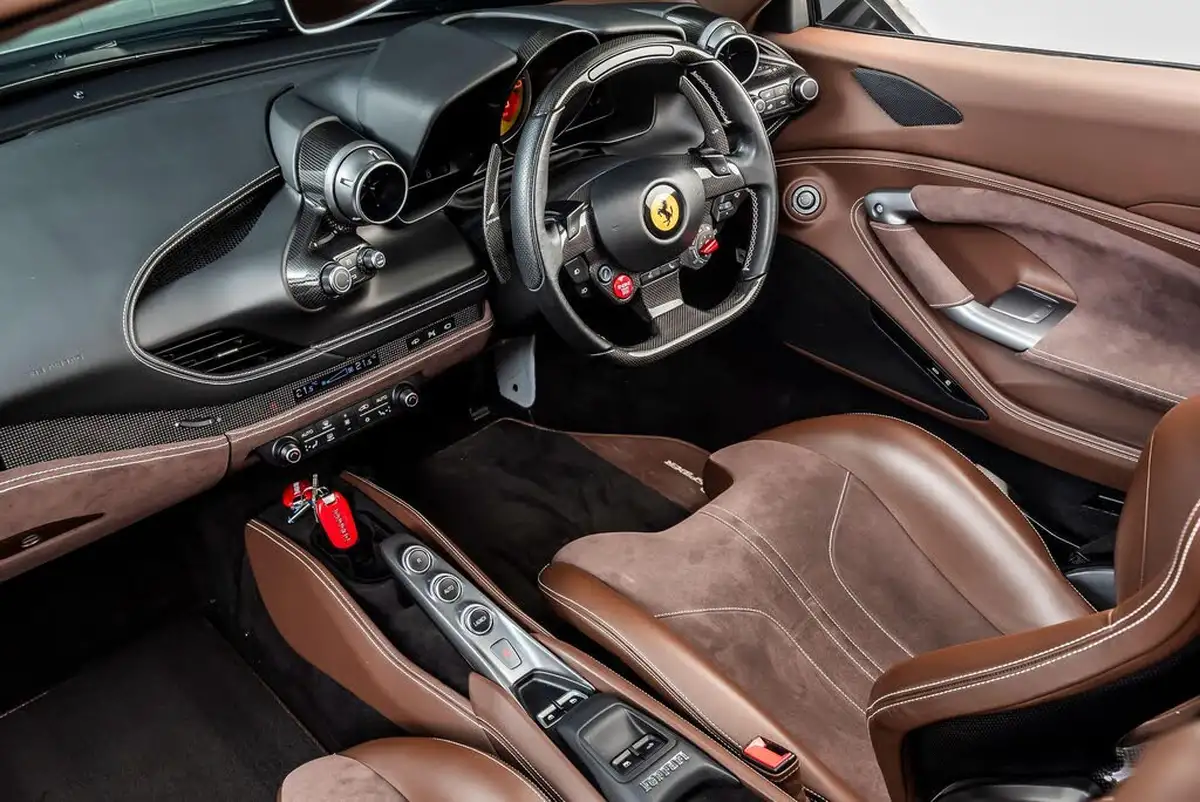 2021-ferrari-f8-spider-big-44