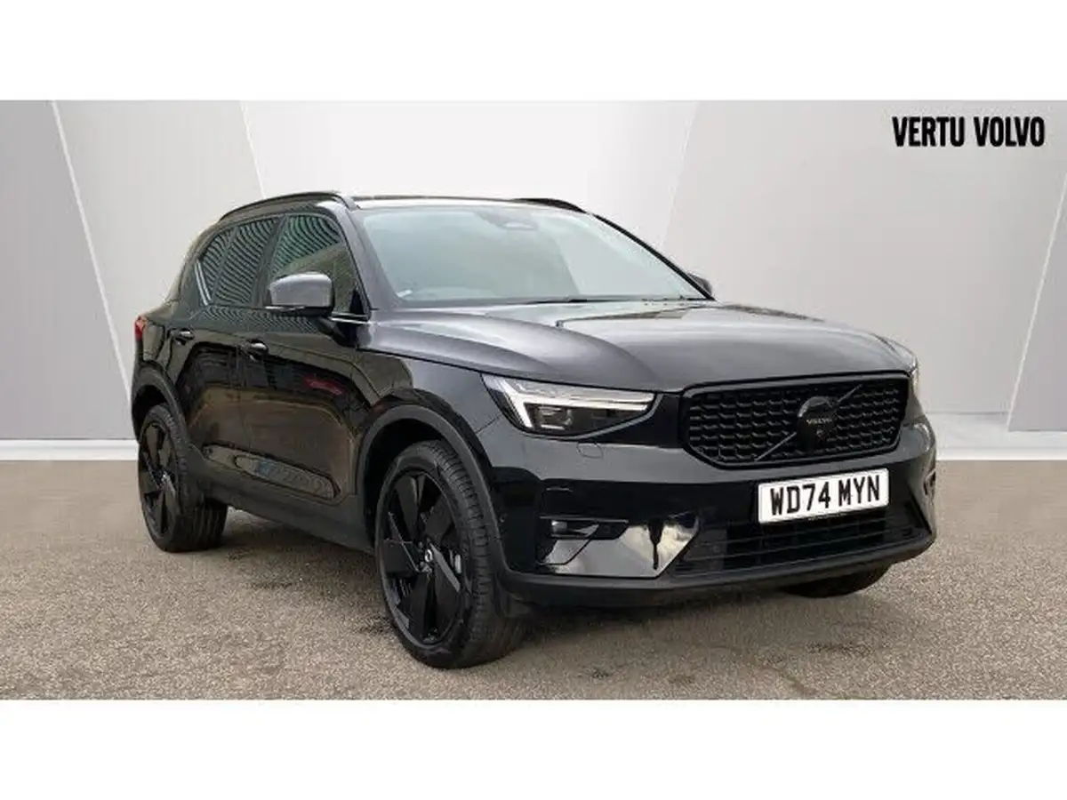 2024-volvo-xc40-20-b3-ultra-black-edition-big-0