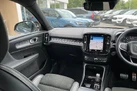 2022-volvo-xc40-15-t4-r-design-small-30