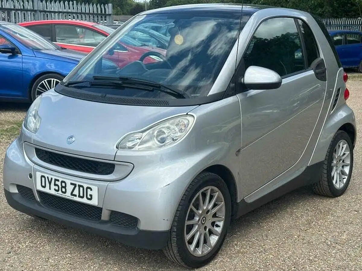 2008-smart-fortwo-10-passion-84bhp-coupe-semi-a-big-3