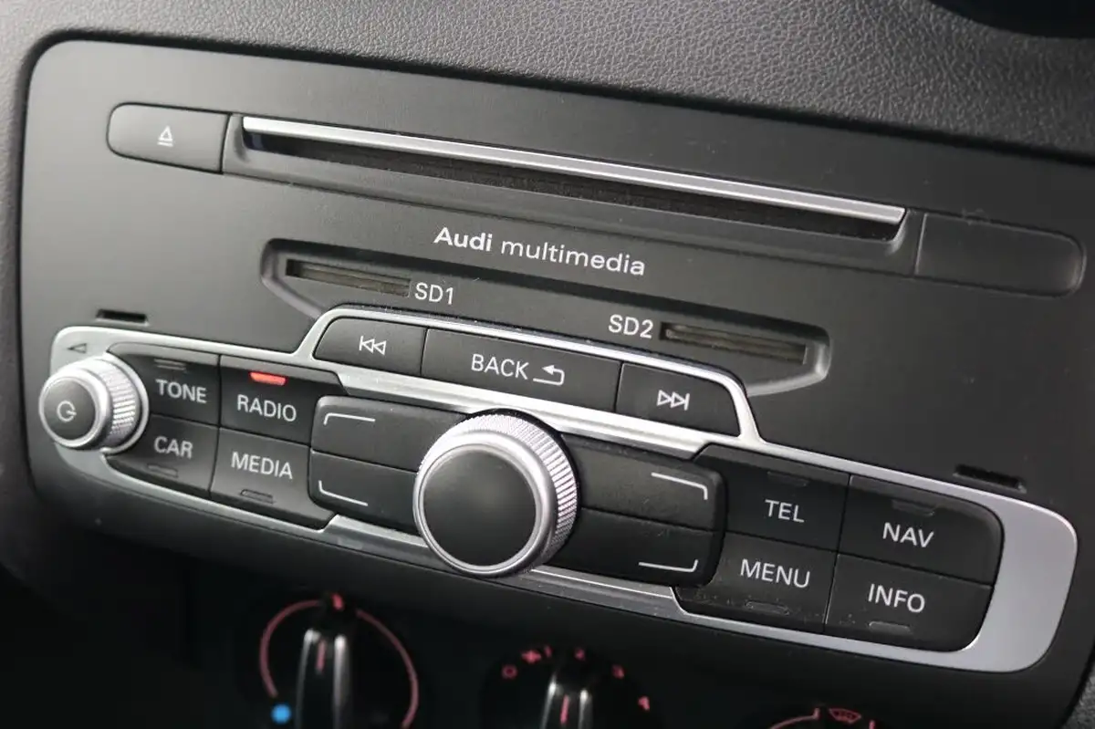 2017-audi-a1-14-tfsi-sport-hatchback-3d-big-27