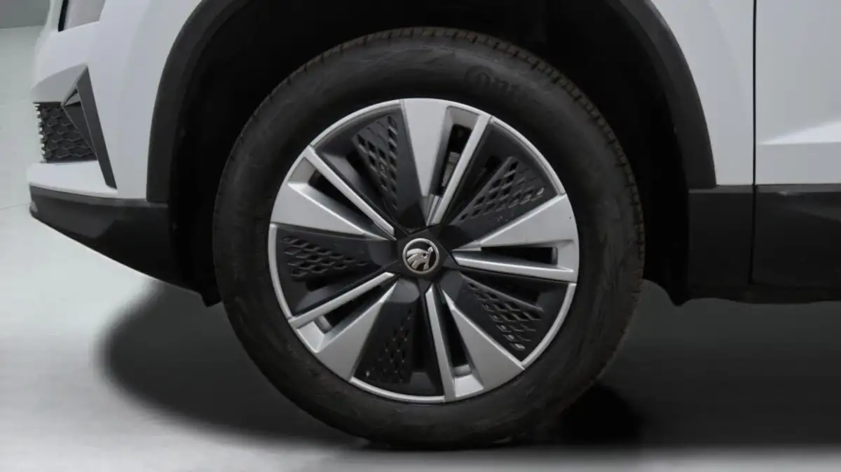 2022-skoda-karoq-15-tsi-se-drive-dsg-big-18