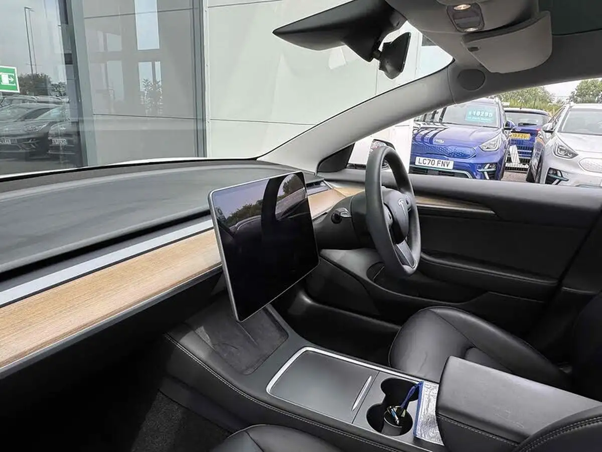2021-tesla-model-3-e-standard-plus-big-25