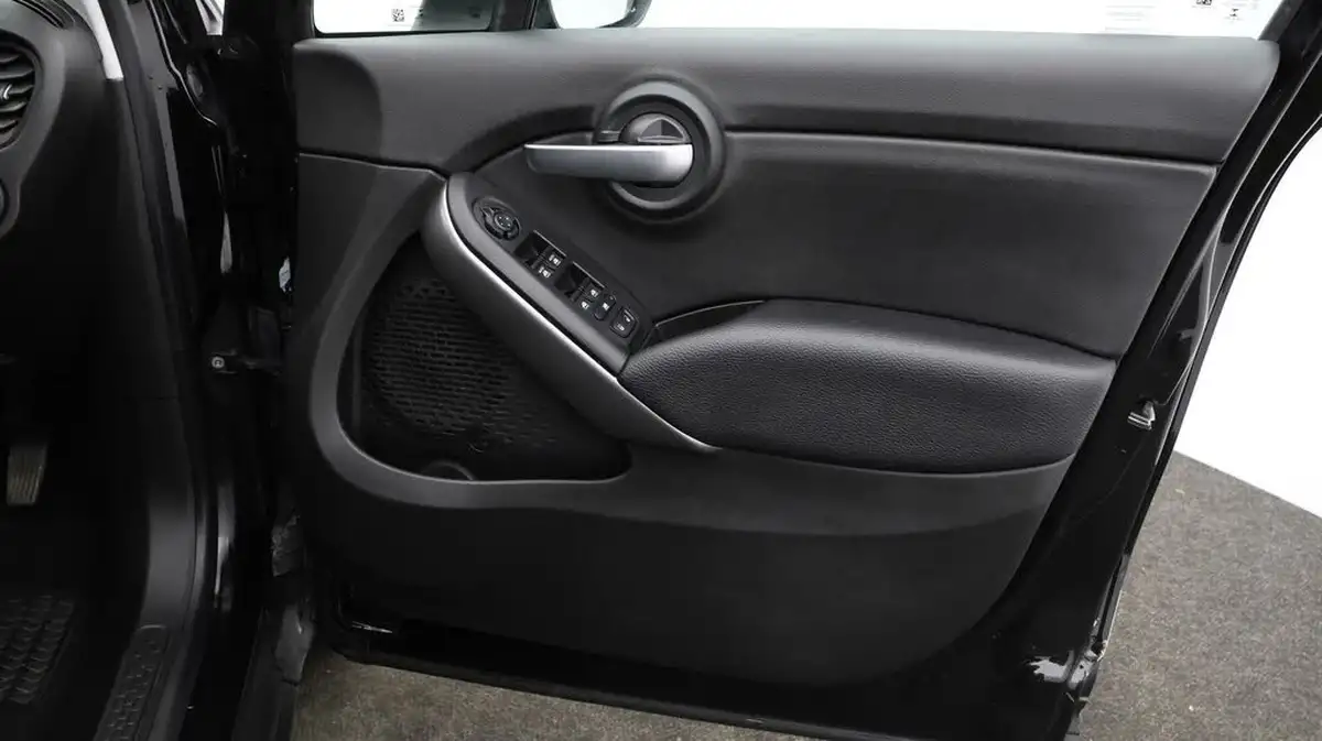 2021-fiat-500x-10-firefly-turbo-city-cross-ss-big-14