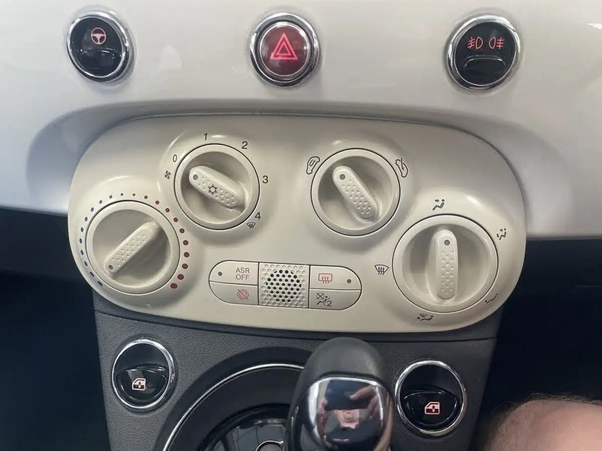 2015-fiat-500-12-lounge-ss-dualogic-big-18