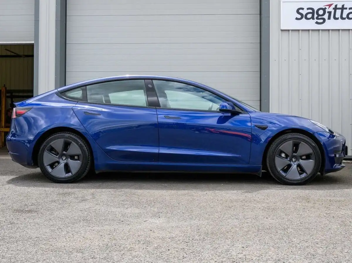 2021-tesla-model-3-e-standard-plus-big-4