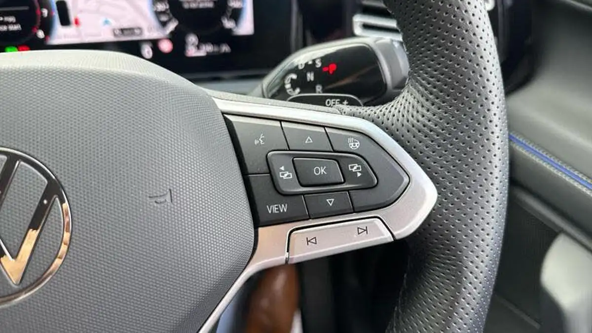 2024-volkswagen-tiguan-15-etsi-r-line-big-24