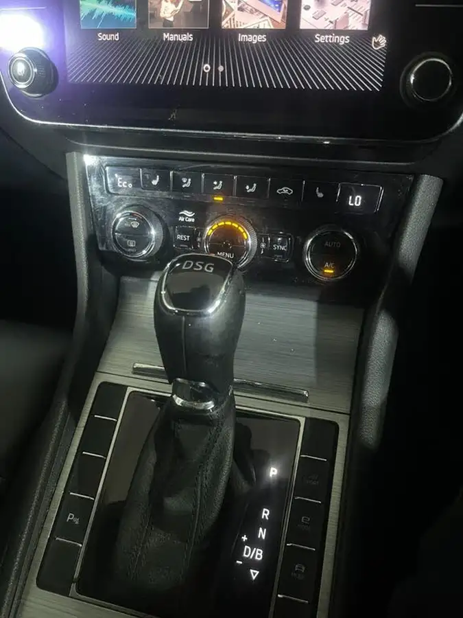 2021-skoda-superb-14-tsi-se-technology-156ps-estate-big-20