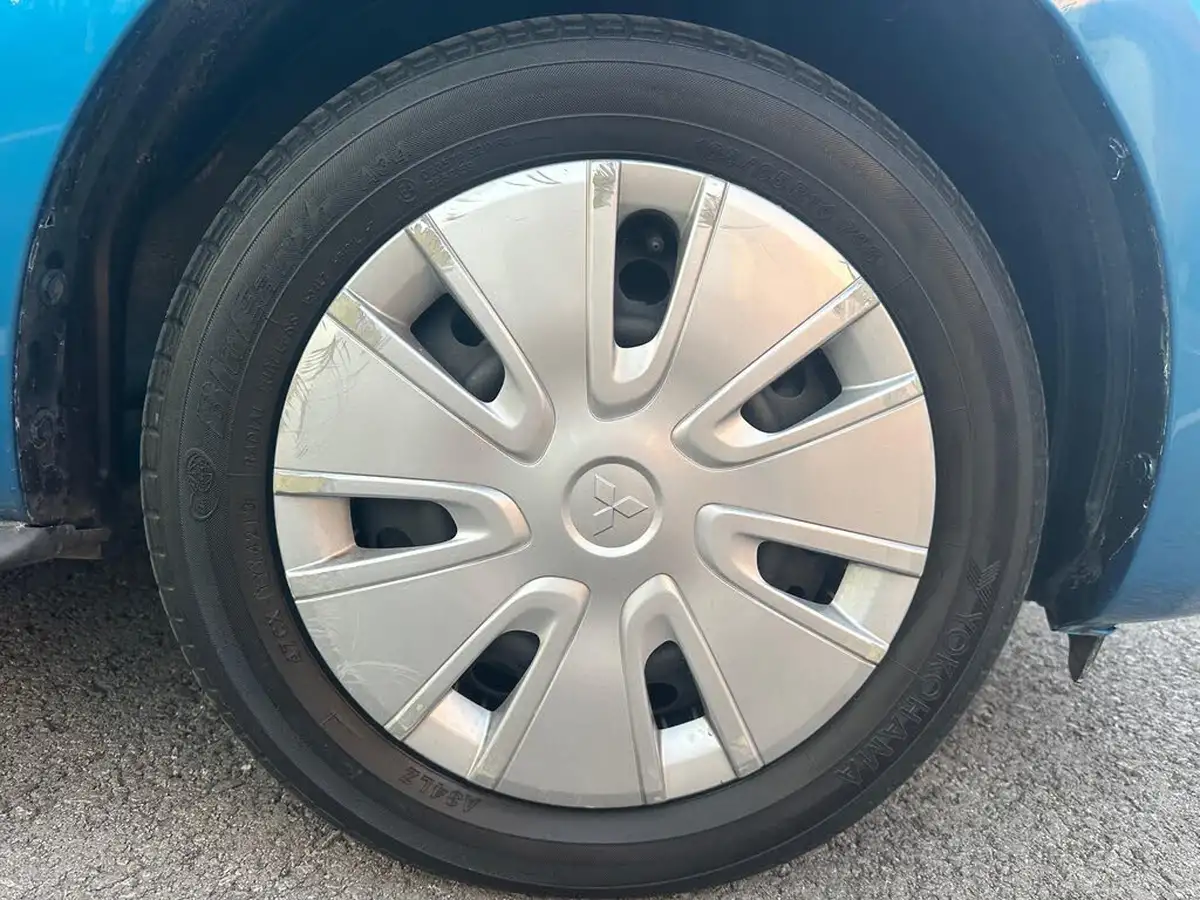 2015-mitsubishi-mirage-10-1-big-18