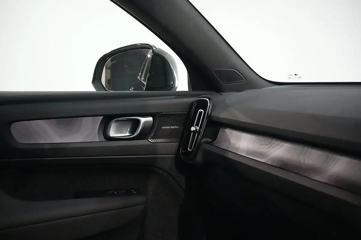 2023-volvo-c40-e-twin-recharge-ultimate-big-39