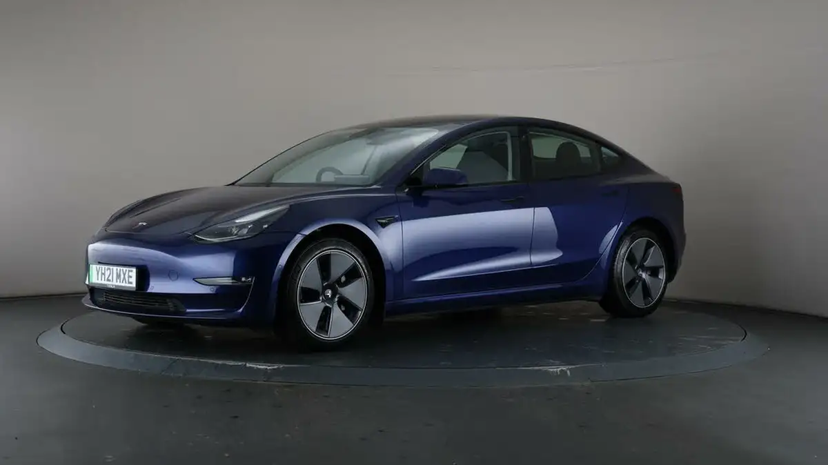 2021-tesla-model-3-e-long-range-4x4-big-3