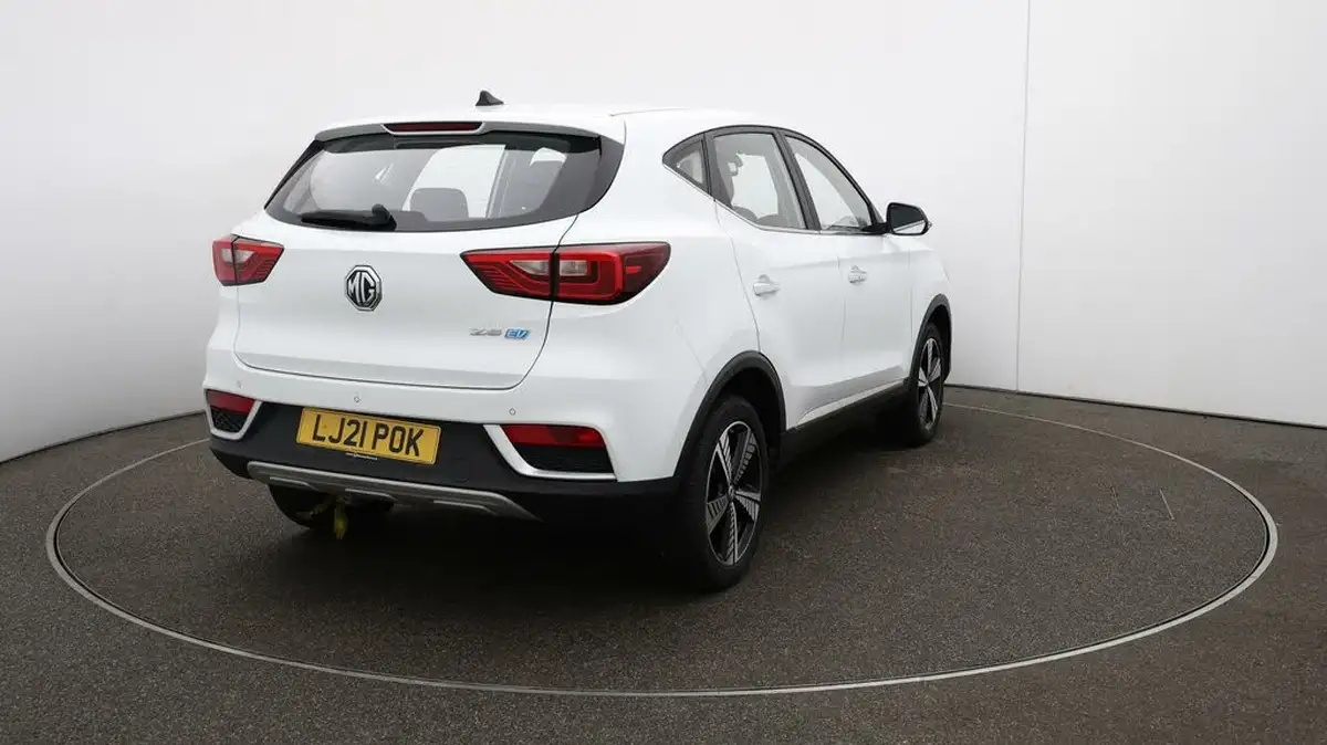 2021-mg-zs-suv-e-excite-ev-big-45