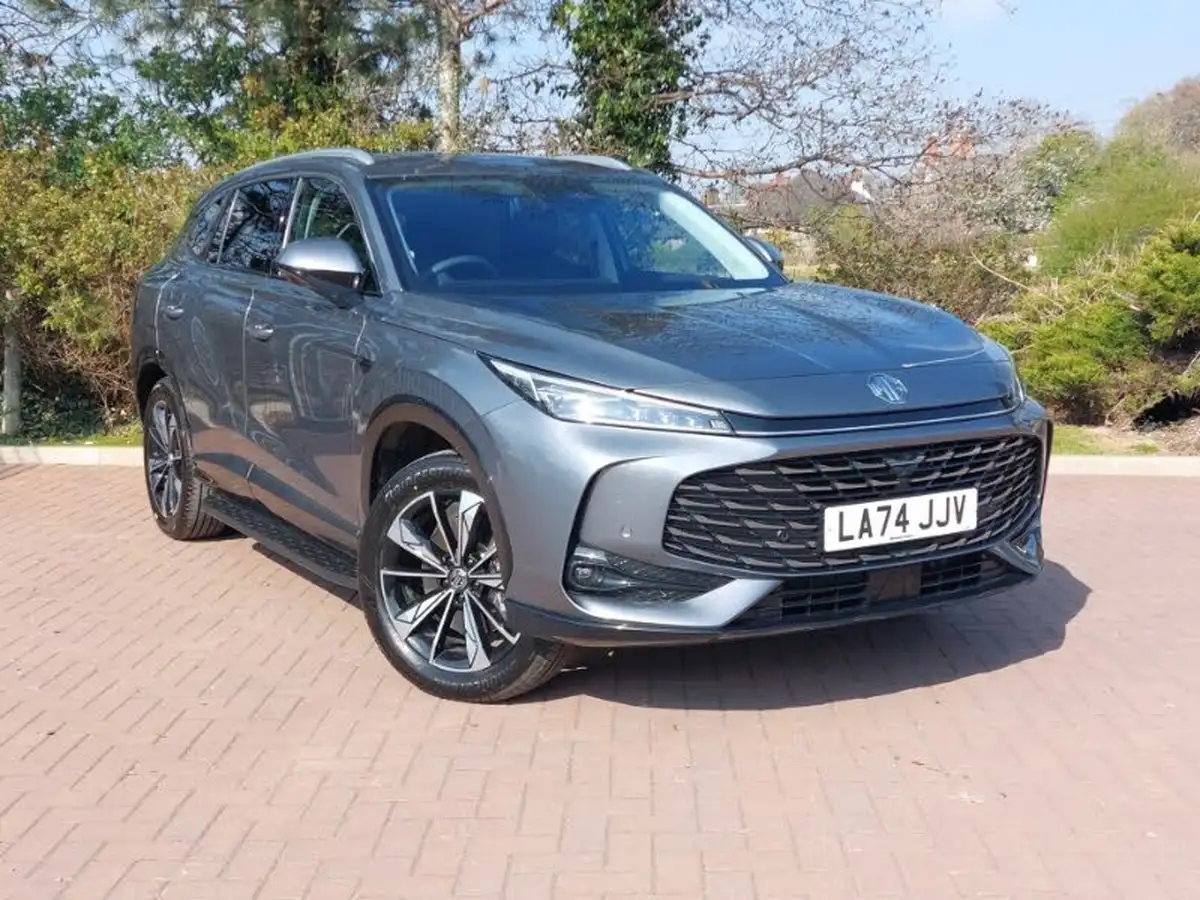 2024-mg-hs-15t-gdi-trophy-273ps-plug-in-hybrid-1496cc-auto-big-0