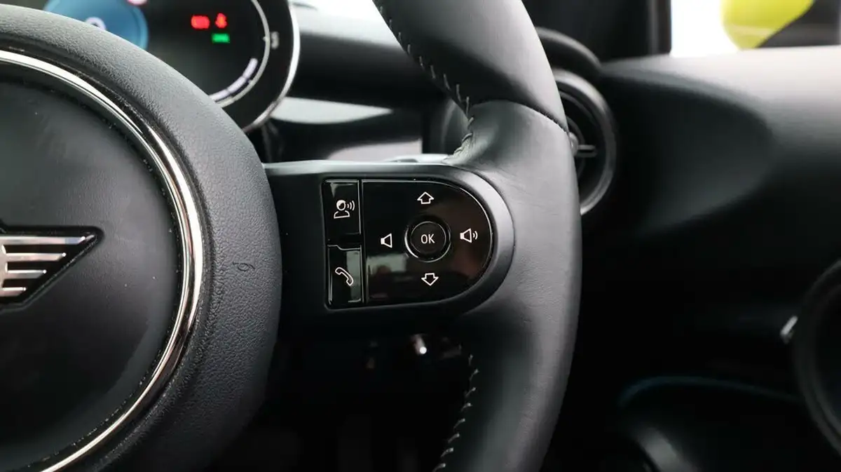 2022-mini-cooper-e-cooper-s-3-big-29