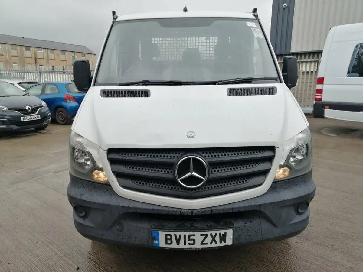 2015-mercedes-benz-sprinter-21td-313cdi-swb-chassis-cab-big-13