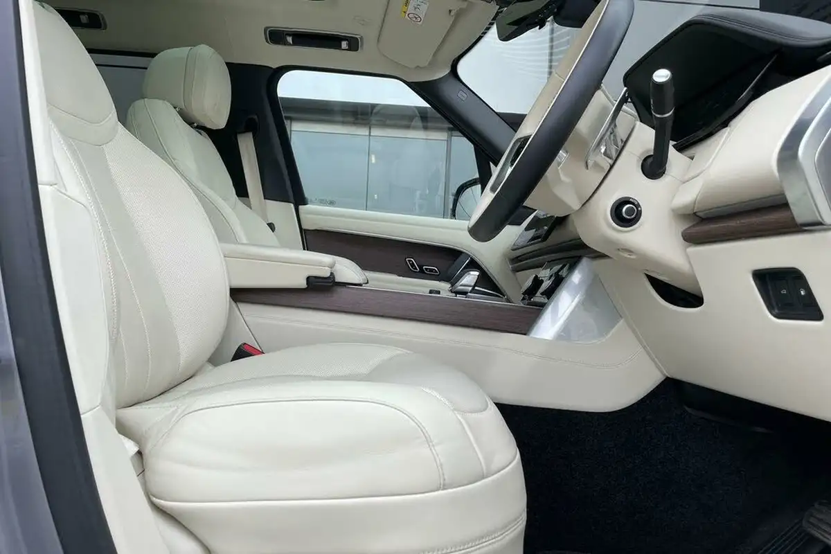2023-land-rover-range-rover-30-p440e-autobiography-big-27