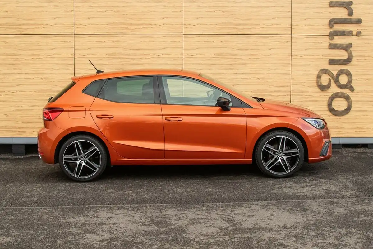 2020-seat-ibiza-10-tsi-fr-sport-115ps-big-11
