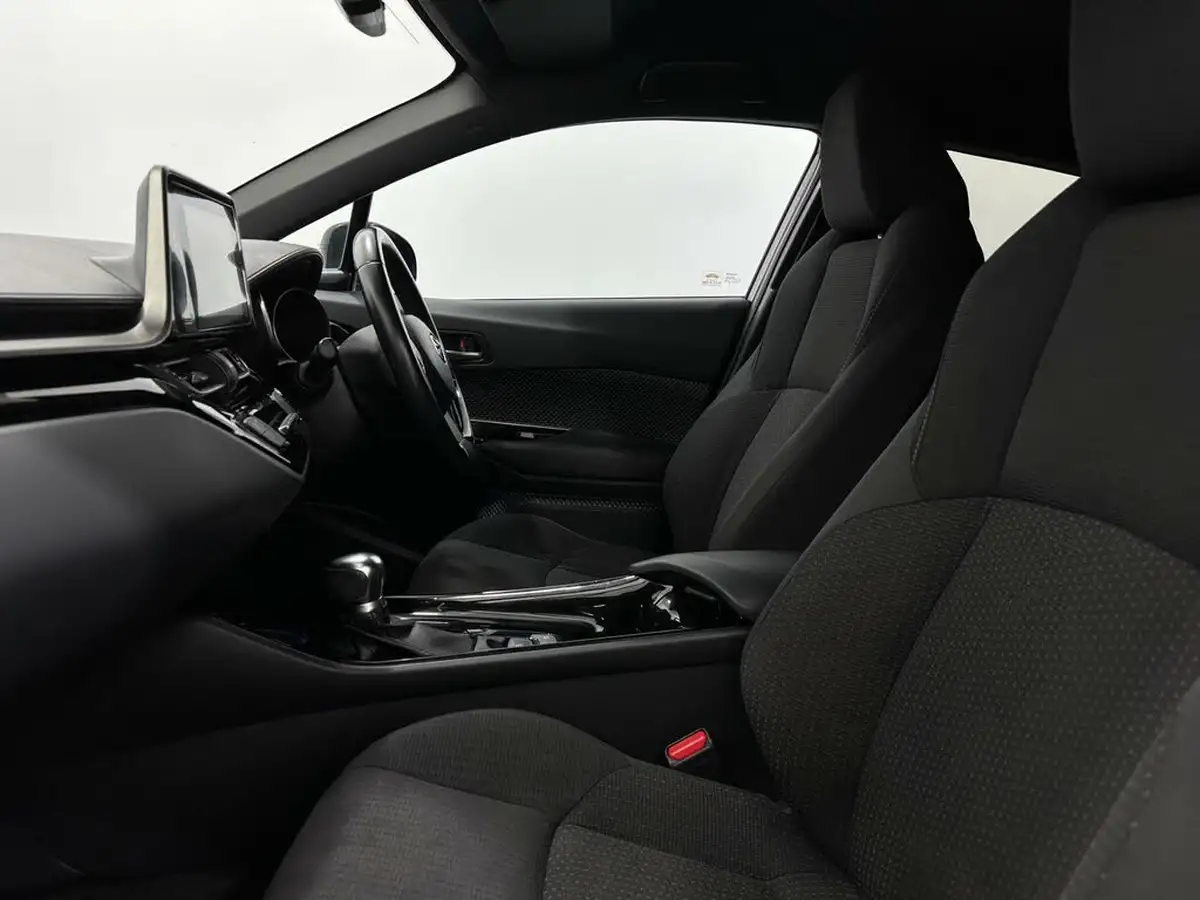 2018-toyota-c-hr-18-vvt-i-dynamic-big-27