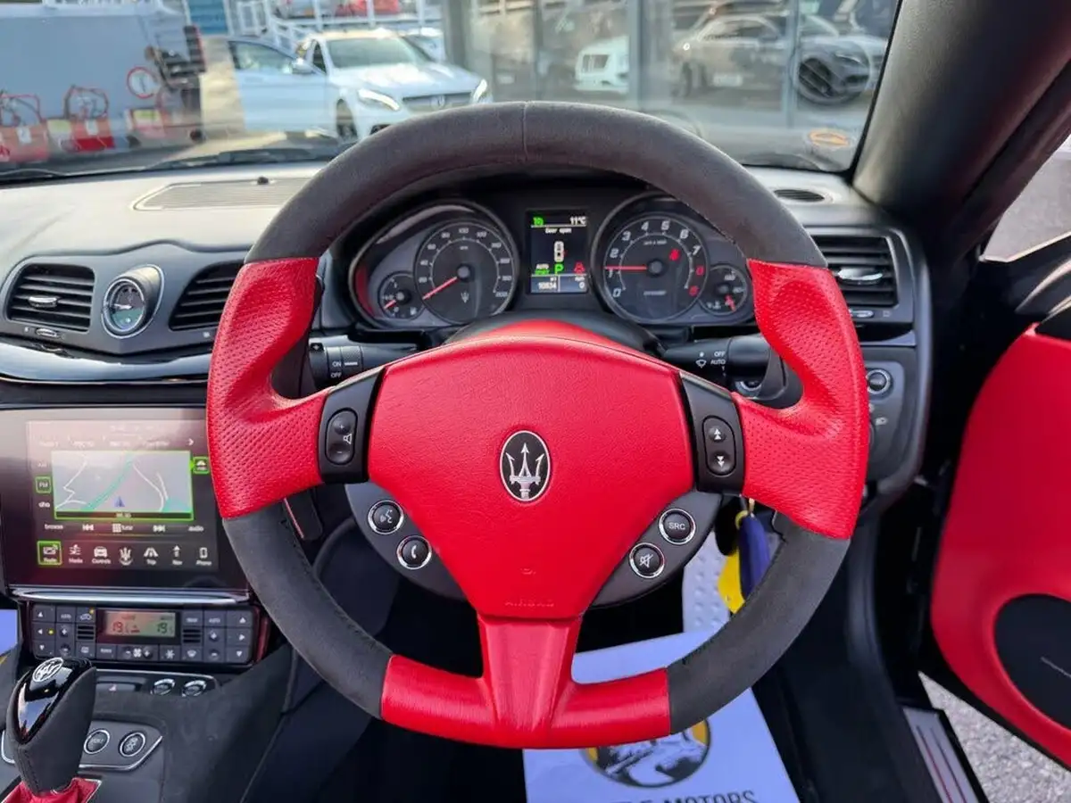 2020-maserati-grancabrio-47-mc-big-8