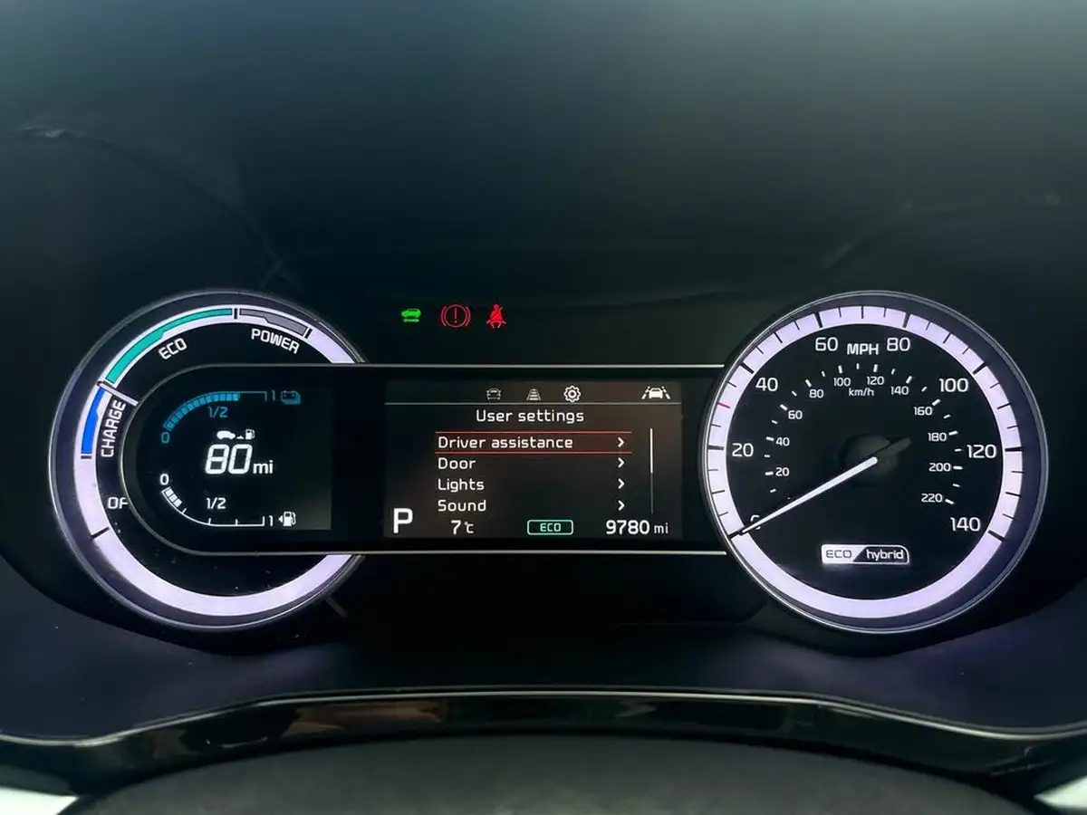 2022-kia-niro-16-gdi-2-139bhp-156kwh-big-13