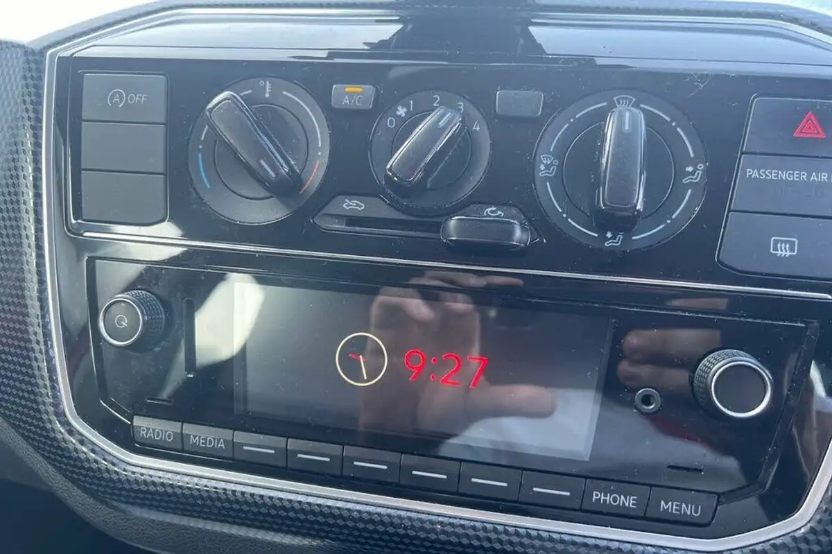 2019-volkswagen-up-10-move-up-tech-edition-5d-big-12
