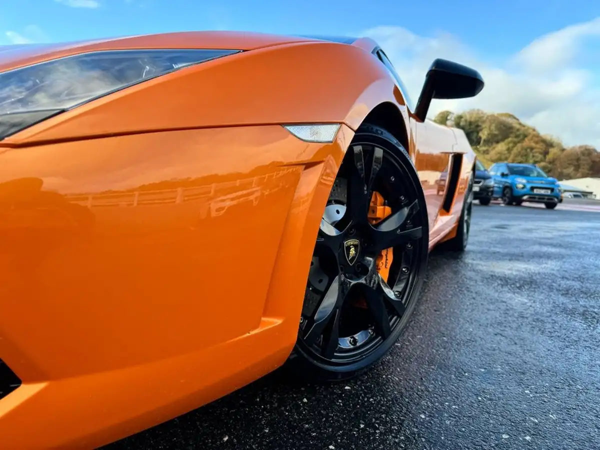 2012-lamborghini-gallardo-big-23