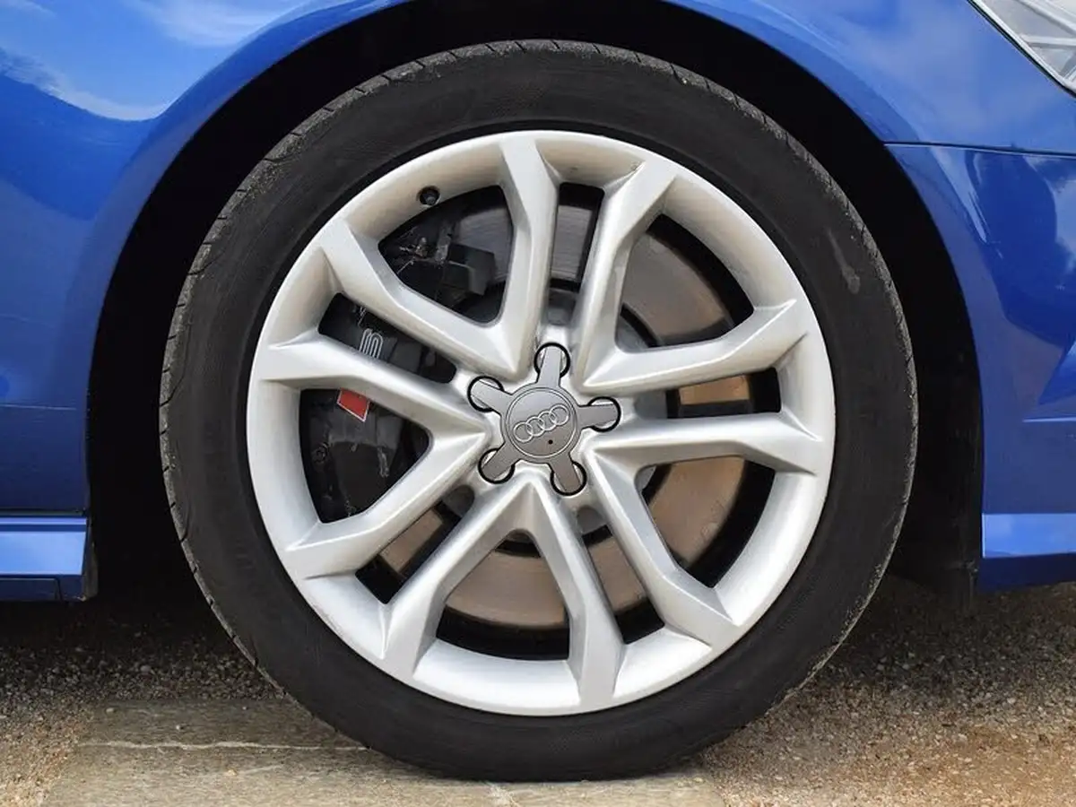 2016-audi-s6-saloon-40-quattro-big-28