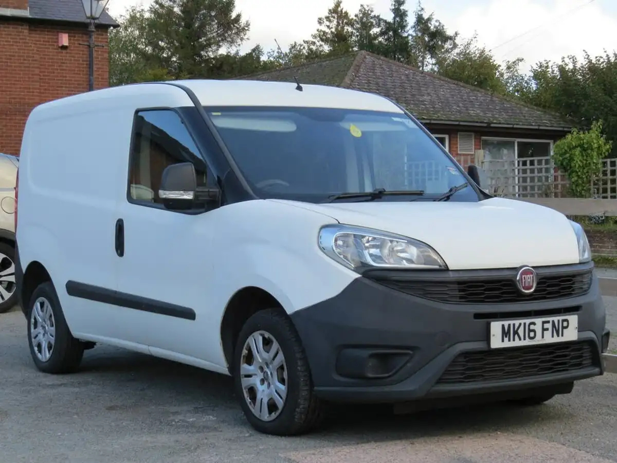 2015-fiat-doblo-cargo-13td-v-l1-refrigerated-van-big-4
