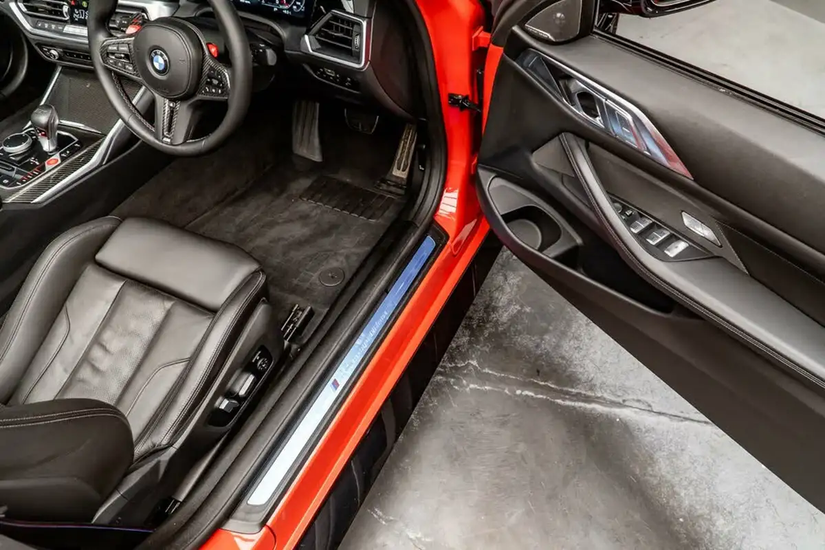 2022-bmw-4-series-30-m4-competition-xdrive-convertible-big-27