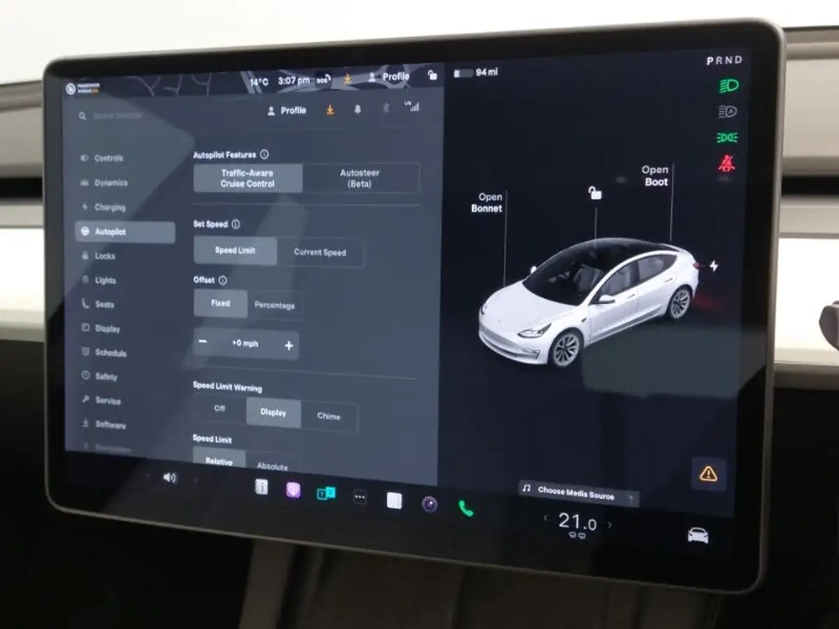 2021-tesla-model-3-e-long-range-4x4-big-14