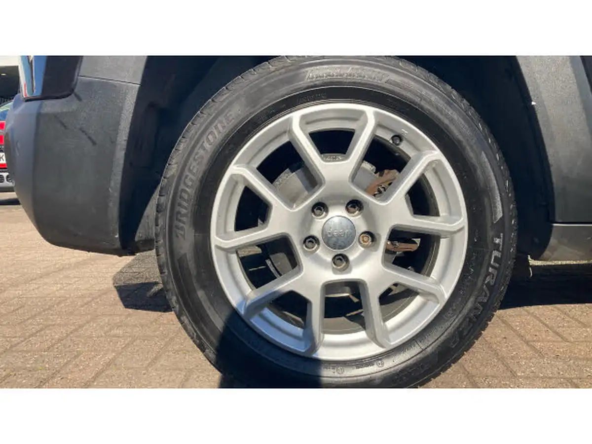 2019-jeep-renegade-13-gse-longitude-big-6
