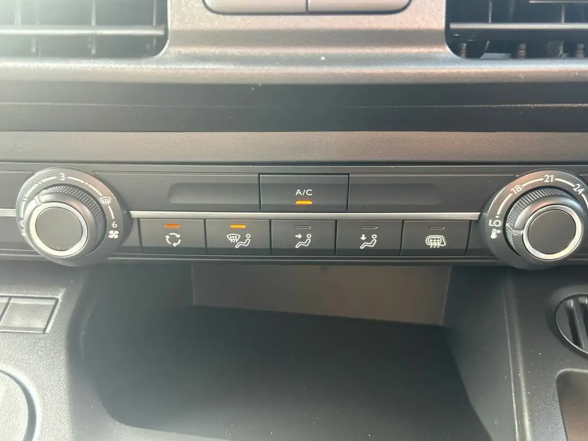 2024-peugeot-partner-15-bluehdi-professional-100pseu6d-big-23