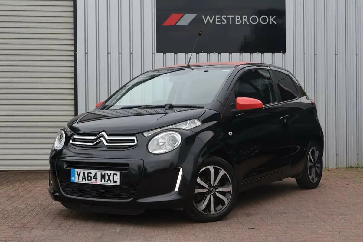 2015-citroen-c1-12-puretech-airscape-flair-3d-big-9