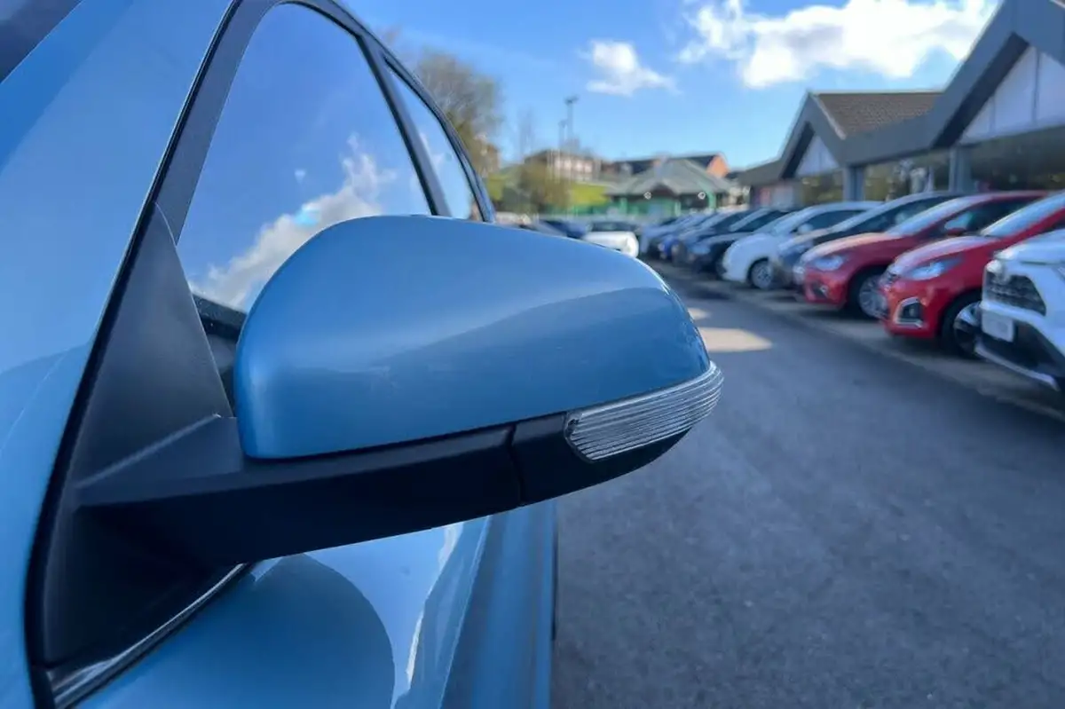 2021-mg-zs-suv-e-exclusive-ev-big-19