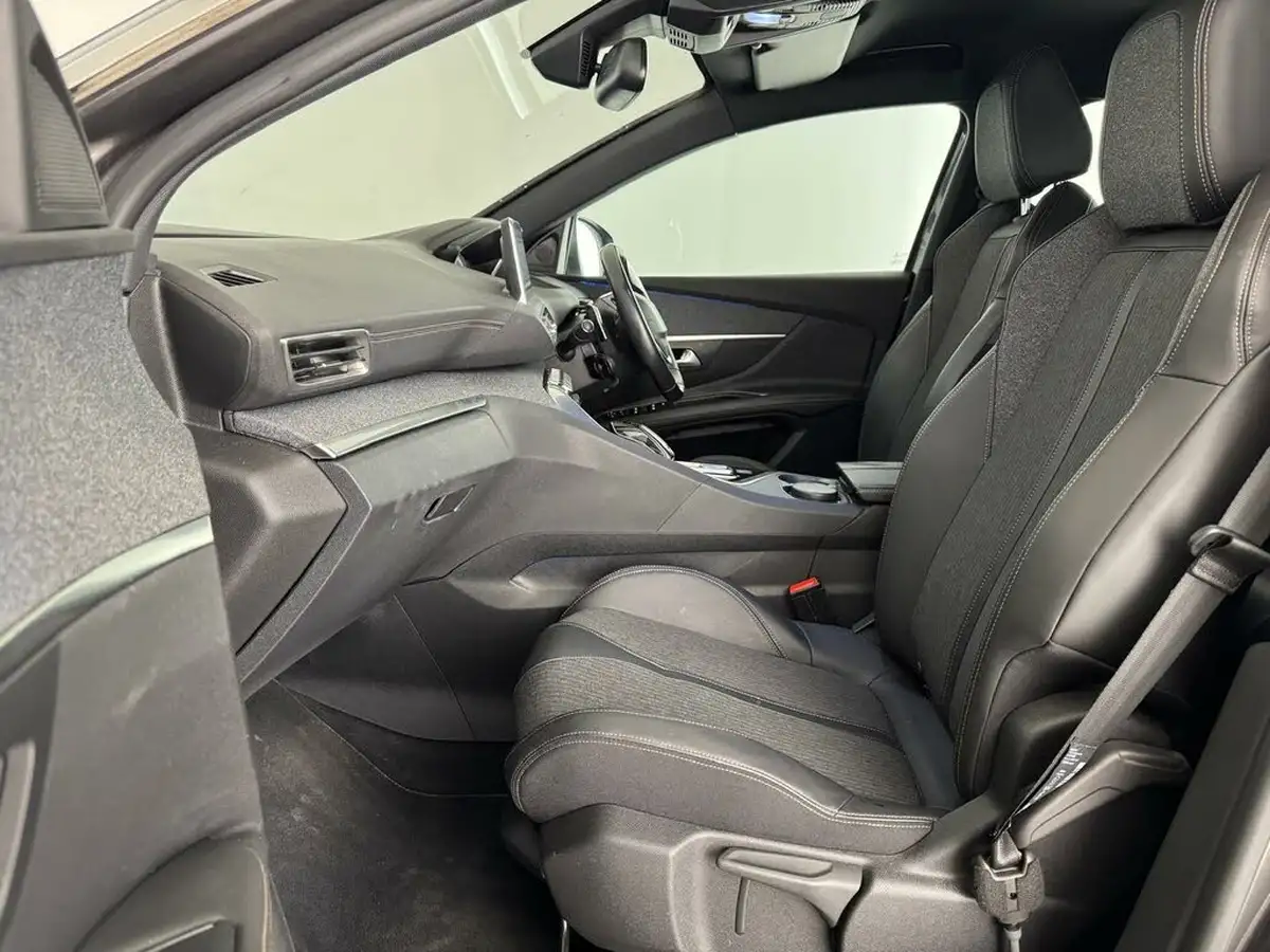2018-peugeot-3008-suv-16-thp-gt-line-big-10