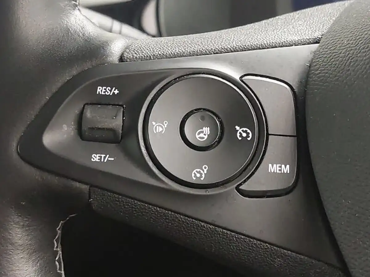 2022-vauxhall-corsa-12-turbo-elite-edition-big-15