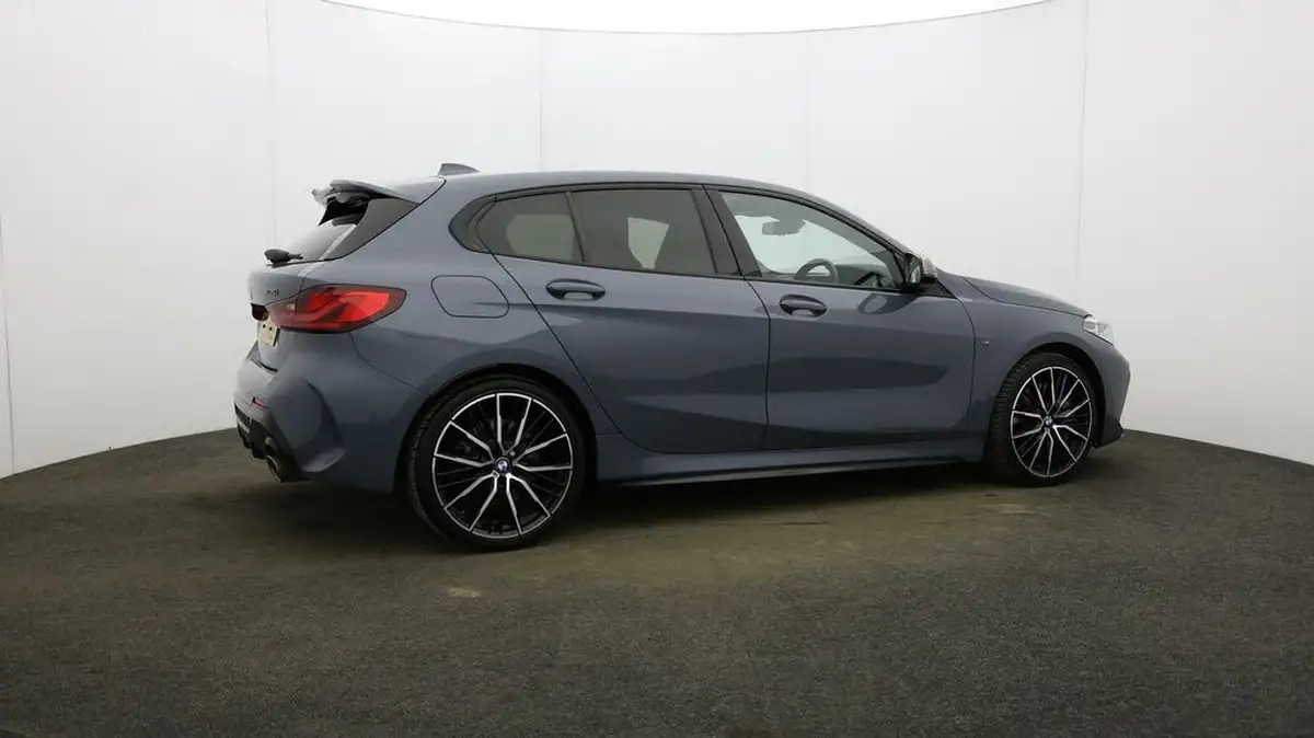 2020-bmw-1-series-20-m135i-xdrive-big-49