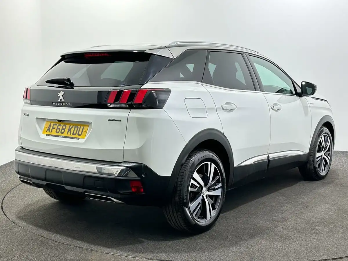 2018-peugeot-3008-suv-12-puretech-gt-line-big-6