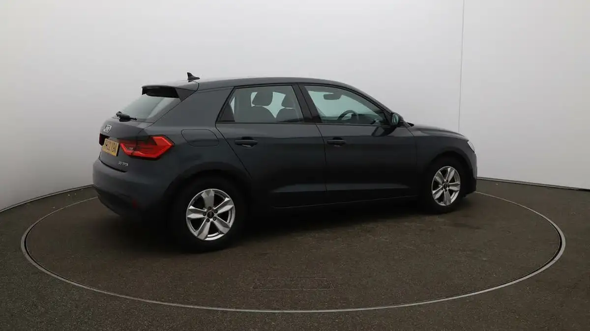 2022-audi-a1-10-30-tfsi-technik-big-44
