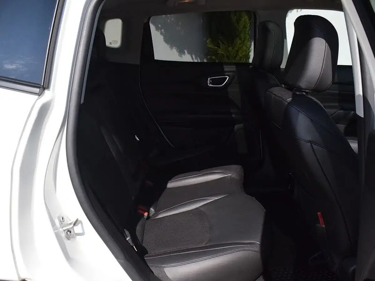2023-jeep-compass-13-gse-trailhawk-big-17