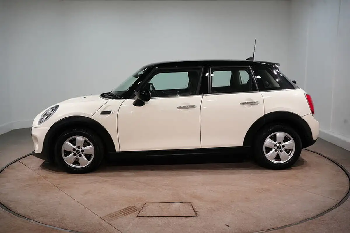 2020-mini-countryman-15-cooper-classic-auto-big-4