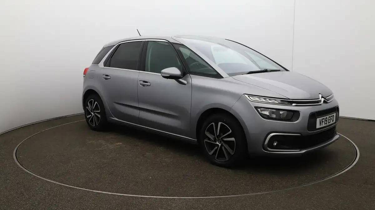 2019-citroen-c4-spacetourer-20bluehdi-feel-big-1