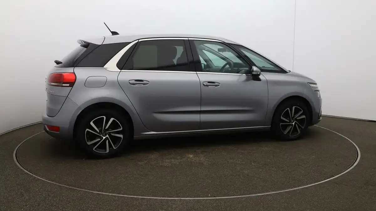 2019-citroen-c4-spacetourer-20bluehdi-feel-big-43