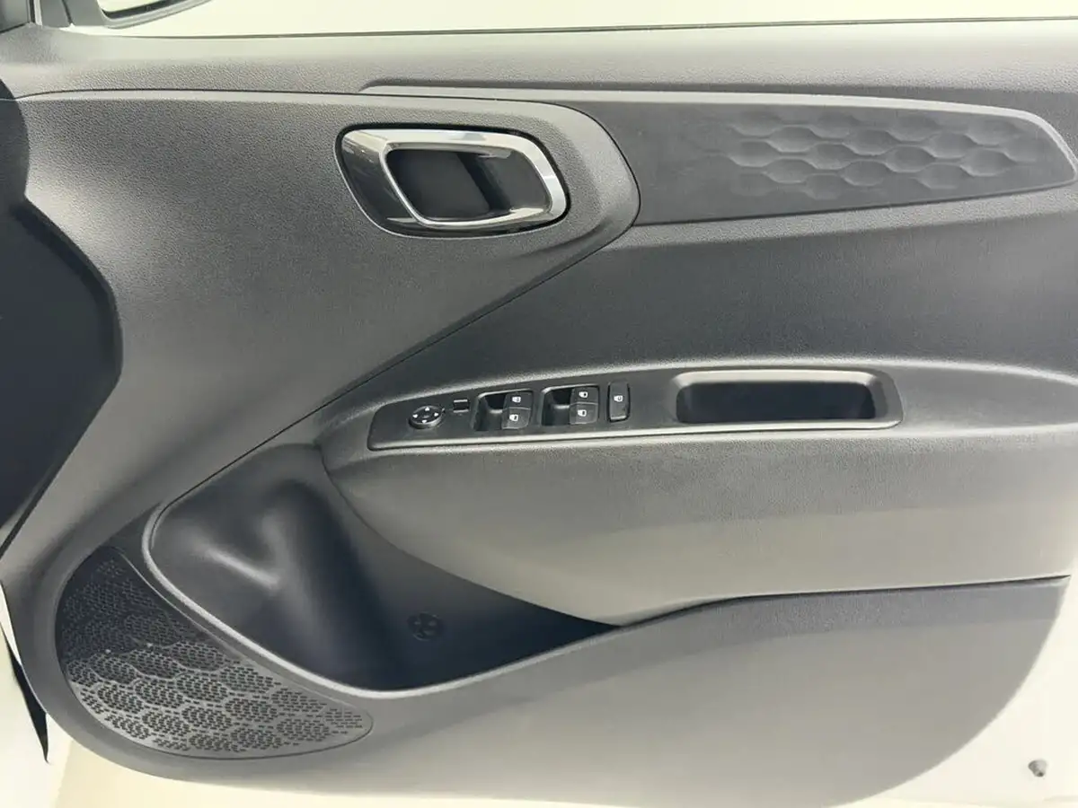 2021-hyundai-i10-10-premium-big-17