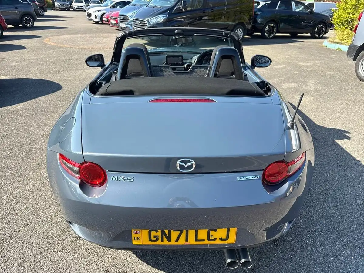 2021-mazda-mx-5-15-se-l-rf-big-37