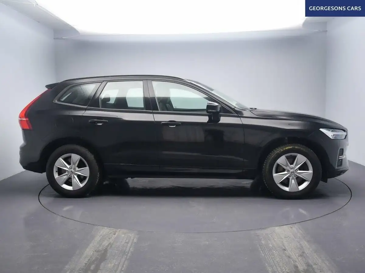 2021-volvo-xc60-20-b5-momentum-big-5