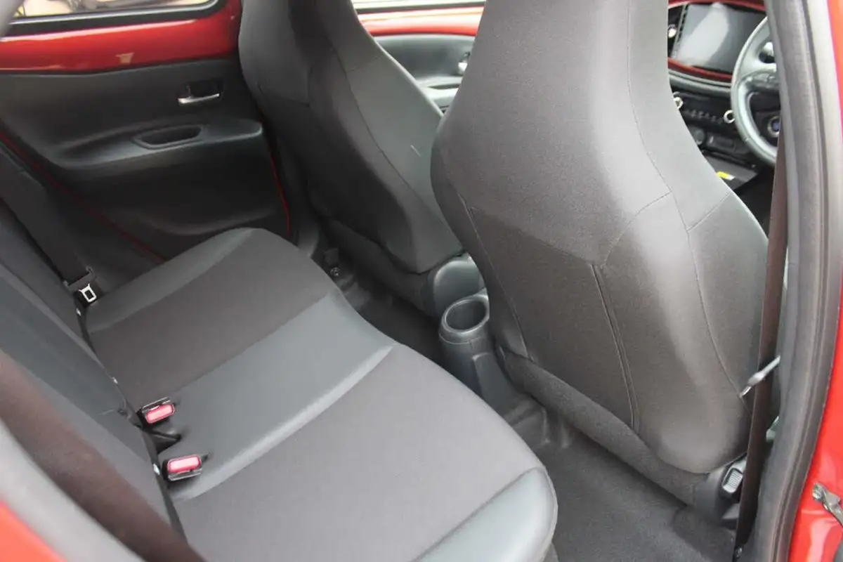 2022-toyota-aygo-x-10-vvt-i-exclusive-big-15