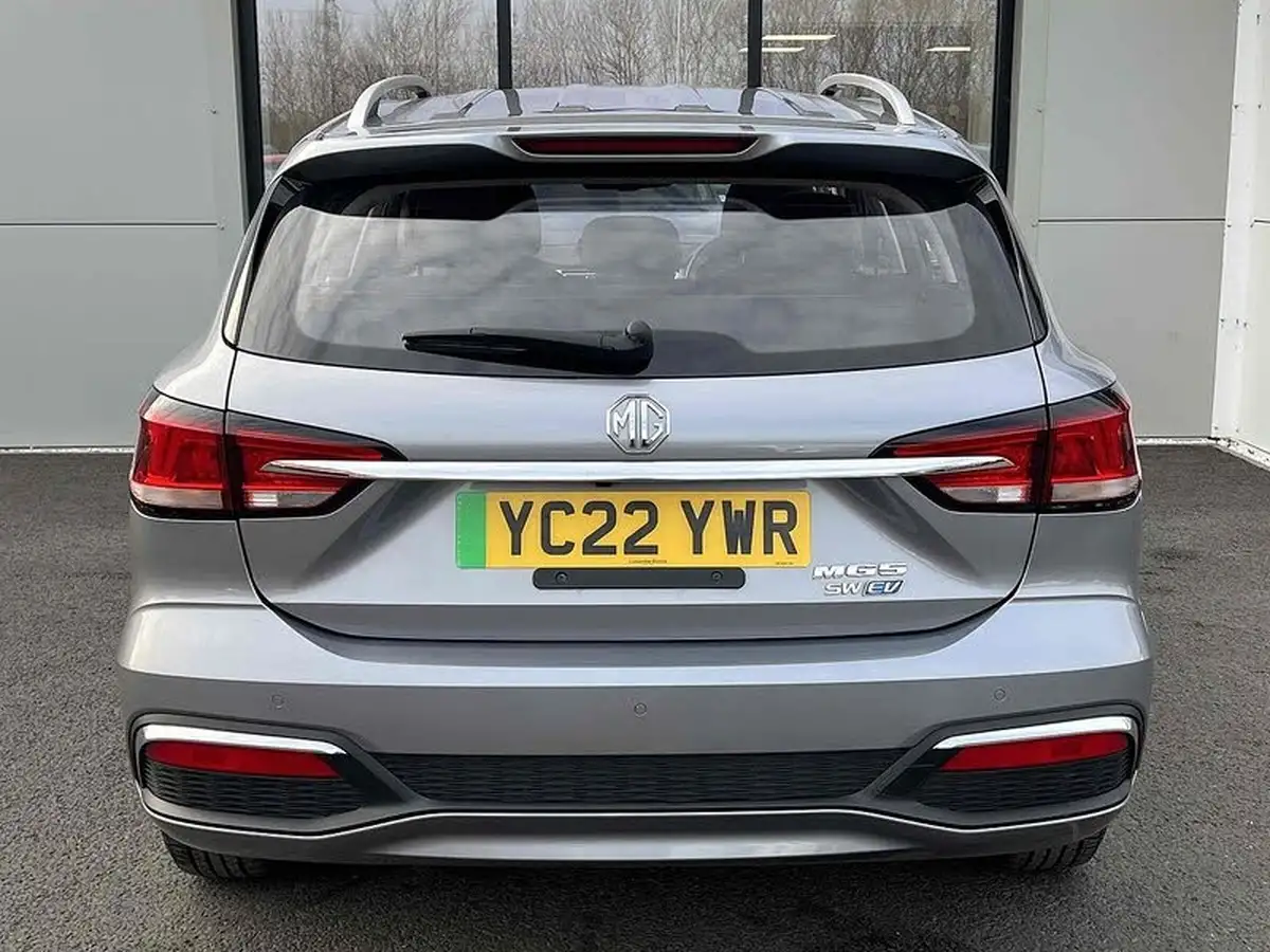 2022-mg-mg5-e-exclusive-ev-long-range-big-2