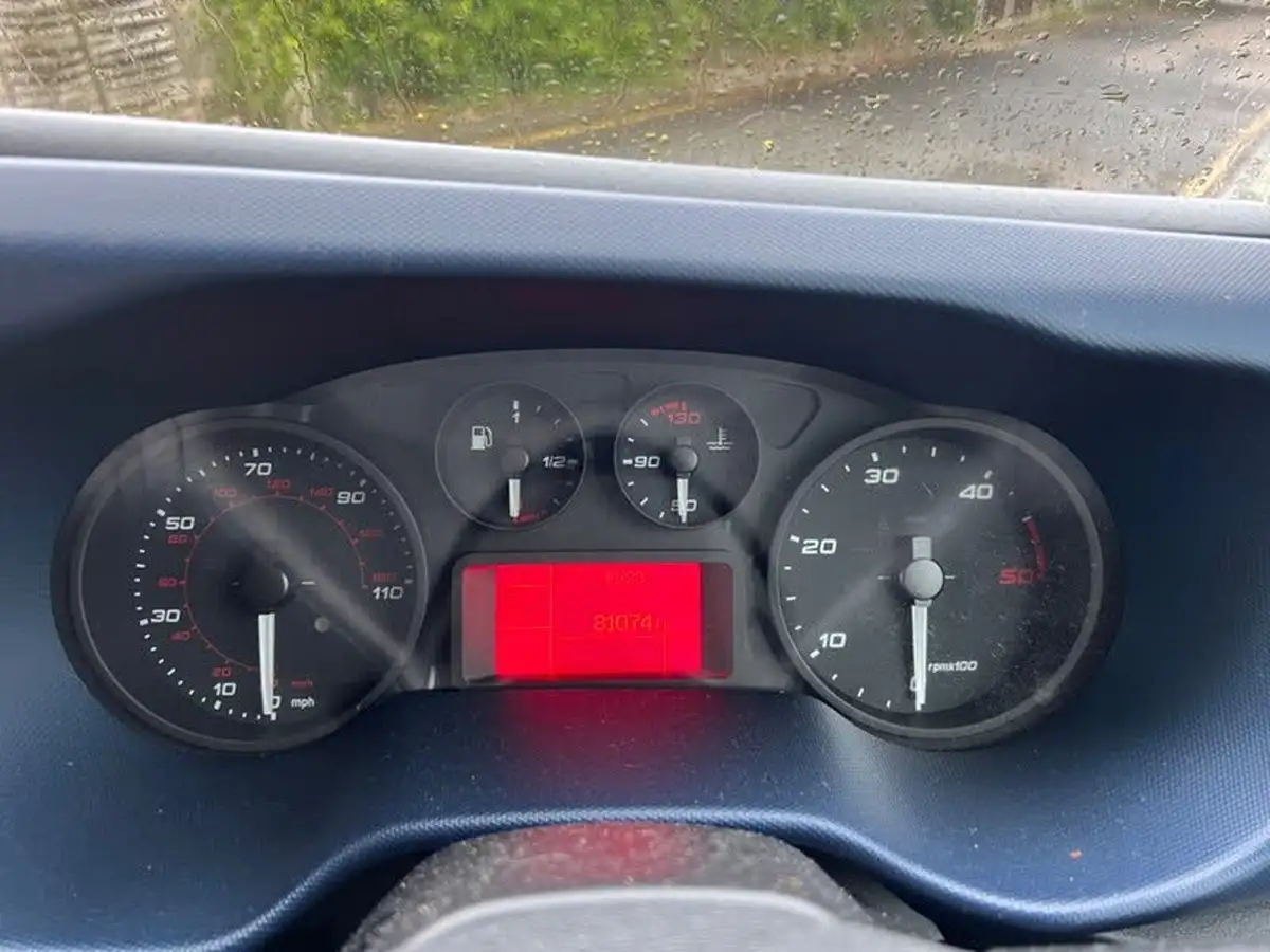 2019-iveco-daily-s-class-23td-35s12-4100-eu6-chassis-cab-hi-matic-big-44