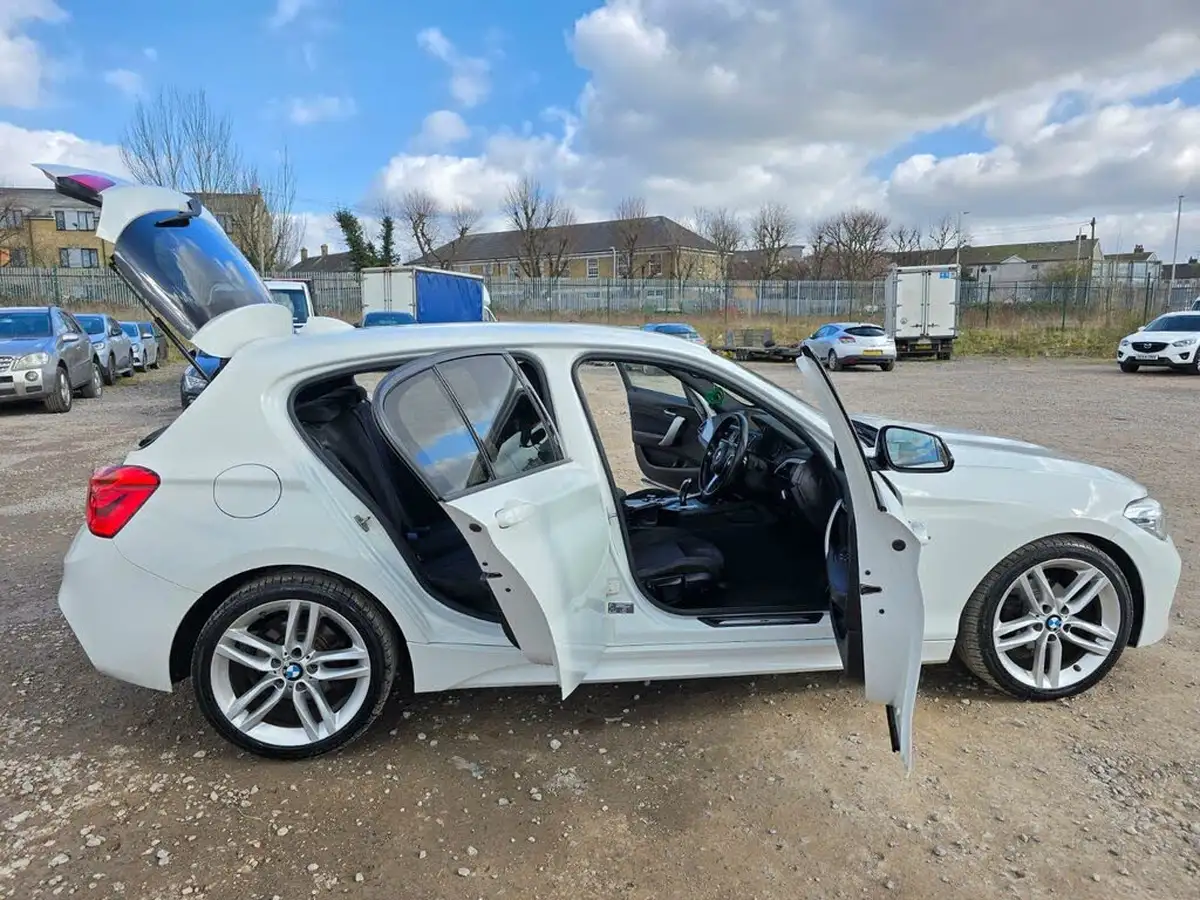 2016-bmw-1-series-20td-118d-m-sport-5d-auto-big-18